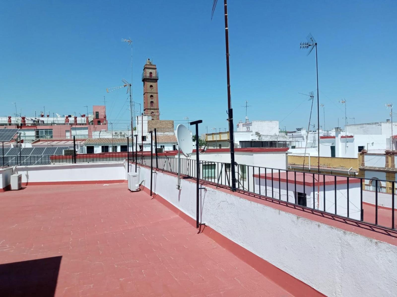 Roberta'S Guest House Seville Exterior photo